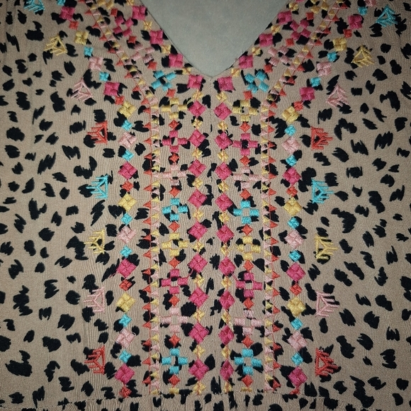 Savanna Jane Cheetah Print V-Neck Dress S Embroidered - Picture 8 of 10